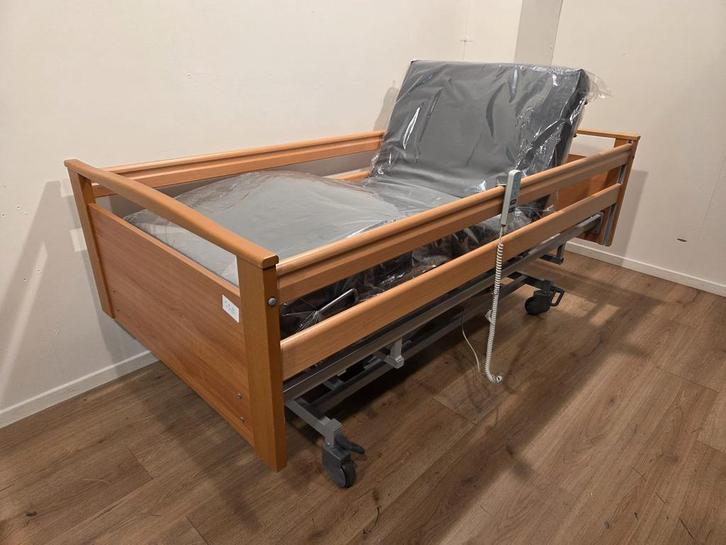 FMB Care Move Eco 141 #55B Elektrisch Hoog LAAG-LAAG, Diversen, Verpleegmiddelen, Zo goed als nieuw, Verzenden