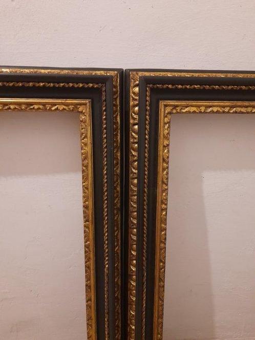 Lijst (2) - Hout - Twee romaanse lijsten, Antiek en Kunst, Antiek | Overige Antiek