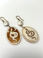 Parel - Zilver - Oorbellen - Sarcastische schelp