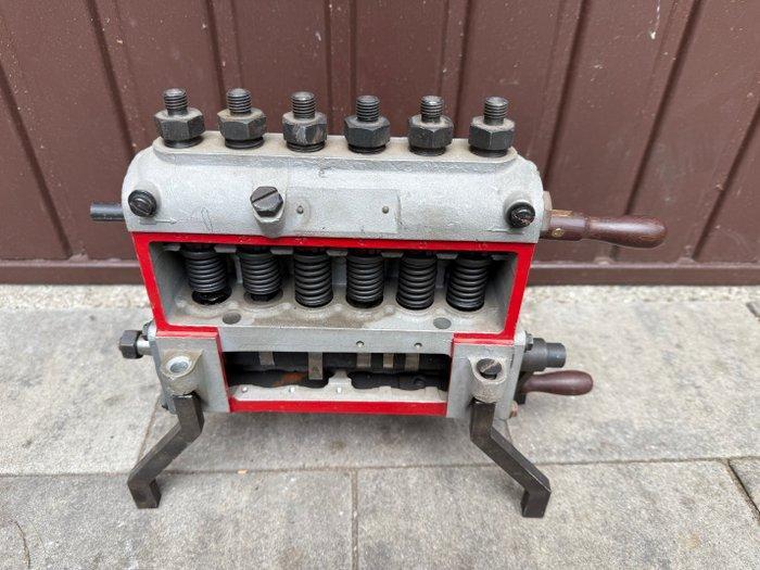 Auto-onderdeel (1) - Biofiz - Rare Educational, Antiek en Kunst, Antiek | Speelgoed