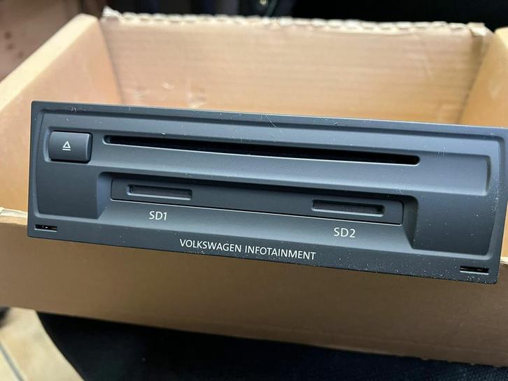 VW Golf 7 Passat Tiguan Touran Discover Pro 5g0035043E, Auto-onderdelen, Carrosserie en Plaatwerk