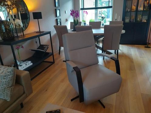 Leren draaifauteuil met hoge rug en stervoet - bruin leer -, Huis en Inrichting, Fauteuils, 50 tot 75 cm, 75 tot 100 cm, Nieuw
