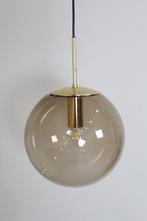 Vintage rookglas hanglamp, bollamp Glashutte Limburg, Huis en Inrichting, Lampen | Hanglampen, Gebruikt, Glas, Mid century, 75 cm of meer