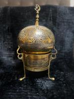 Mameluk-heropleving Cairo-ware wierookvat - Messing, Zilver