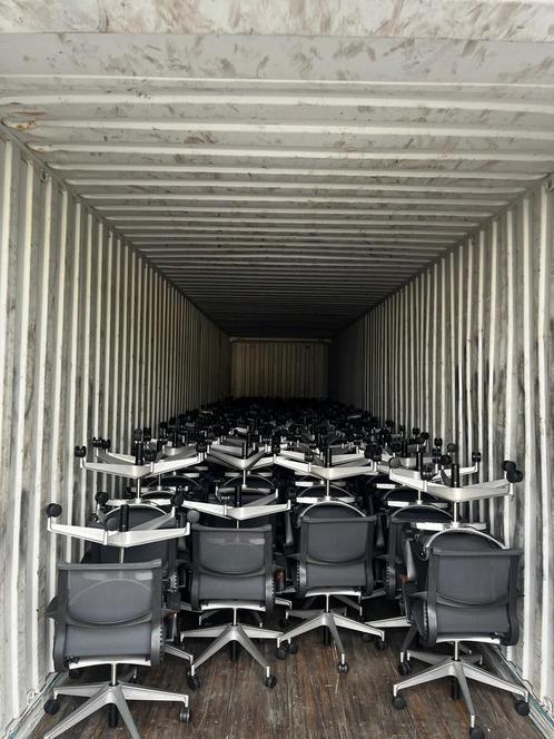 Herman Miller Setu bureaustoel met armleuningen, Huis en Inrichting, Bureaustoelen, Bureaustoel, Zwart, Zo goed als nieuw, Ergonomisch