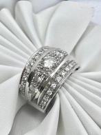 Pala Diamond - Statement ring - 18 karaat Witgoud - 1.81ct.