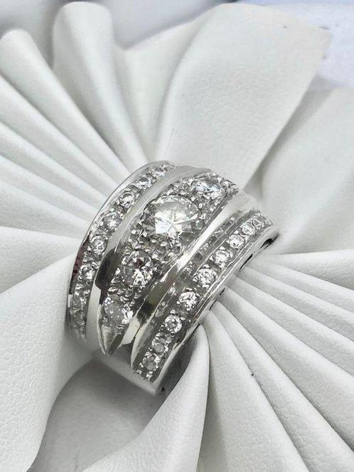Pala Diamond - Statement ring - 18 karaat Witgoud - 1.81ct., Sieraden, Tassen en Uiterlijk, Antieke sieraden