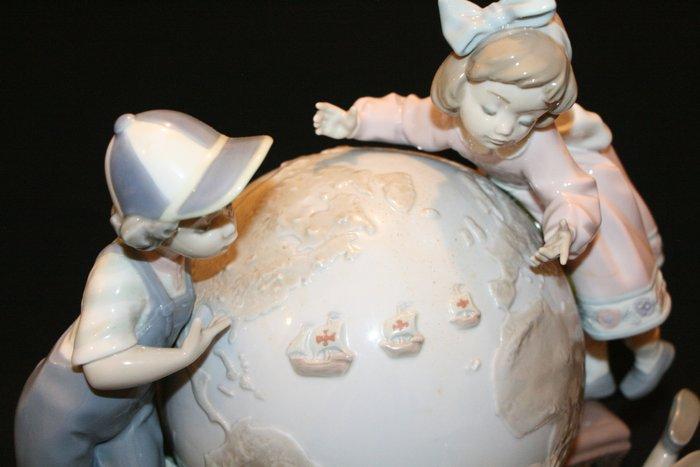 Lladró - Beeldje - The Voyage of Columbus - Porselein, Antiek en Kunst, Antiek | Glas en Kristal