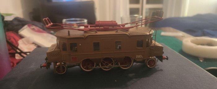 Fatto a mano H0 - Modeltrein motorwagen (1) - e330 trifase -, Hobby en Vrije tijd, Modeltreinen | H0