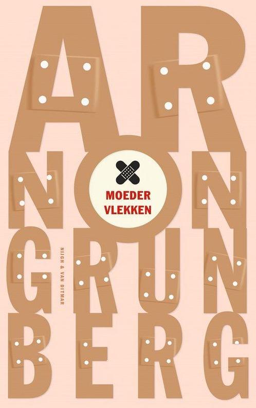 9789038812922 Moedervlekken | Tweedehands, Boeken, Romans, Zo goed als nieuw, Verzenden