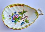 Herend - Kom - hand-painted bowl - Queen Victoria pattern. -, Antiek en Kunst