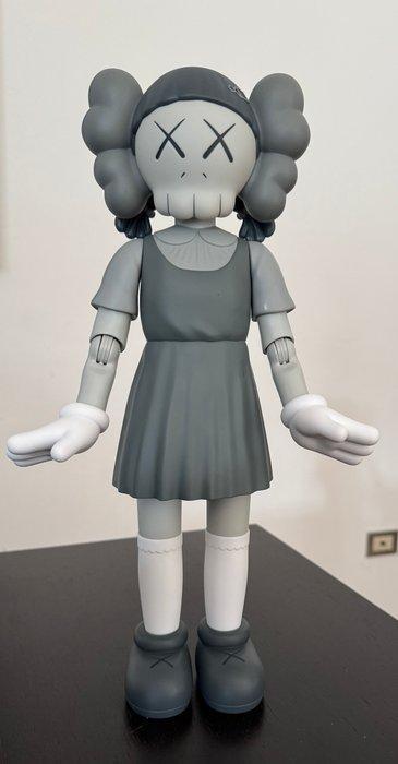 Kaws (1974) - YOUNG-HEE (Squid Game), Antiek en Kunst, Kunst | Designobjecten