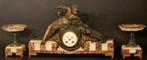 Klok en garnituur set (3) - Art Deco Marmer, Zinklegering -, Antiek en Kunst