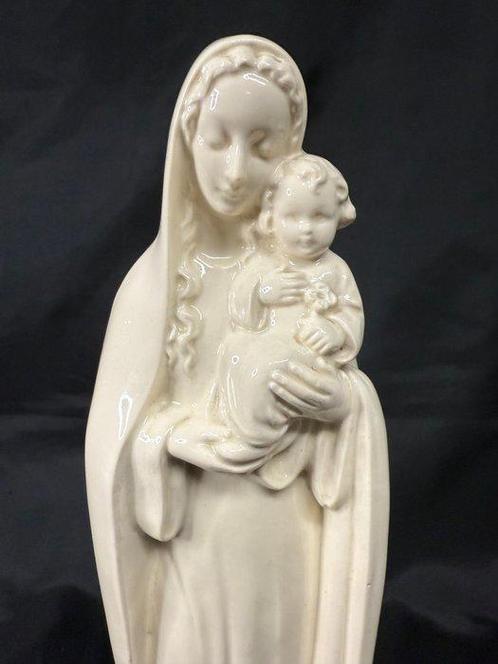 Goebel - Beeld, Moeder met kind - HM 68 Tmk1 - 30.5 cm -, Antiek en Kunst, Antiek | Boeken en Bijbels