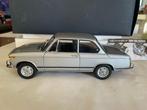 Kyosho 1:18 - Modelauto - BMW 2002tii, Nieuw