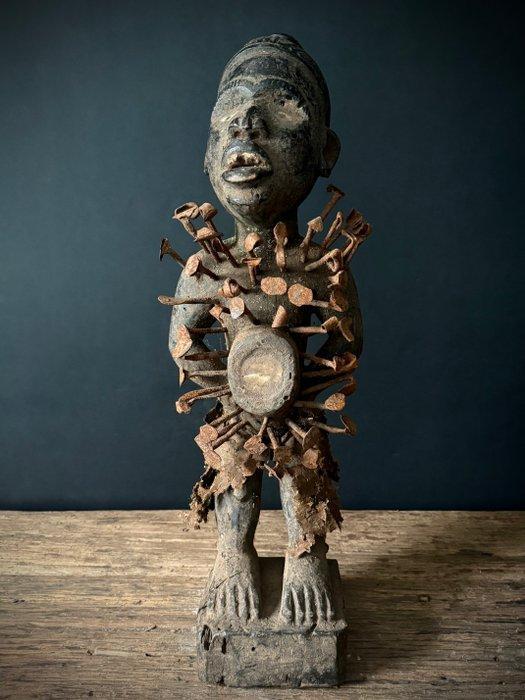 Oude Nkisi - krachtbeeld uit Congo - Nkisi Mangaaka -, Antiek en Kunst, Kunst | Niet-Westerse kunst