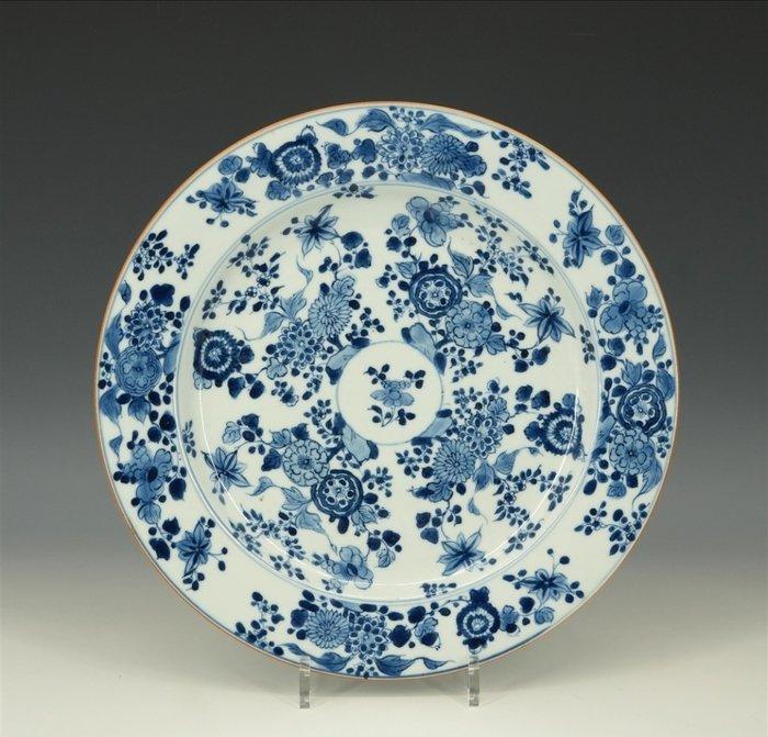 Een grote, zeer gave, blauw-wit Chinees porseleinen schotel, Antiek en Kunst, Antiek | Overige Antiek