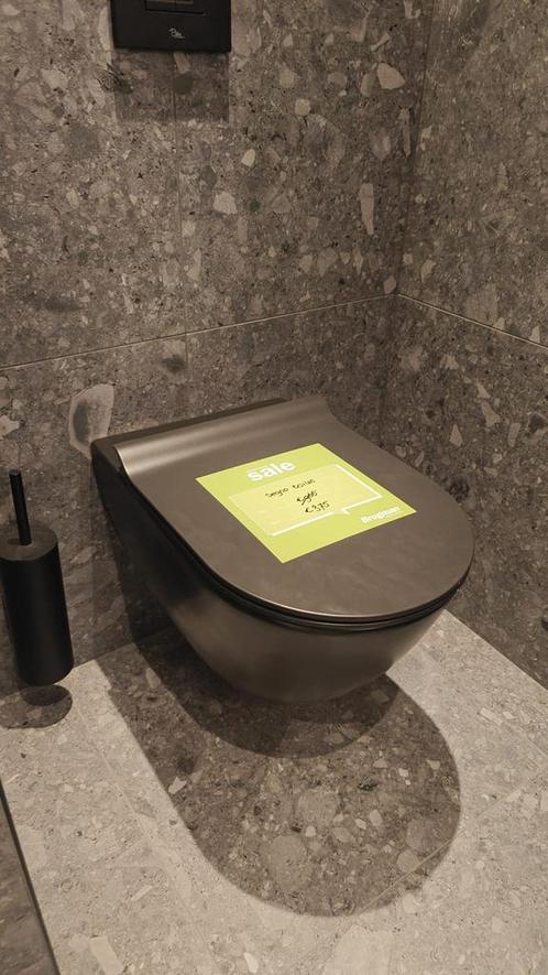 Showmodel wandcloset mat zwart toiletpot randloos - 0038, Doe-het-zelf en Verbouw, Sanitair, Toilet, Nieuw, Ophalen
