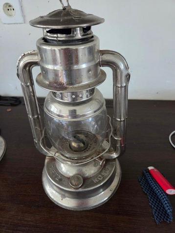 Olielamp (2) - Glas, IJzer beschikbaar voor biedingen