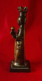 sculptuur, A 16th century bronze luster ornament figuring