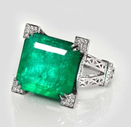 Verlovingsring - 18 karaat Witgoud - 15.47ct. tw. Smaragd -, Sieraden, Tassen en Uiterlijk, Antieke sieraden
