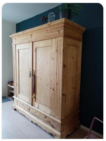 Massief houten kledingkasten in alle kleuren. Hang/leg beschikbaar voor biedingen