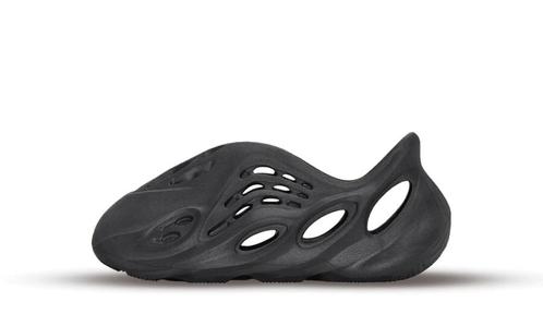 Yeezy Foam RNR Onyx (Kids), Kleding | Heren, Schoenen