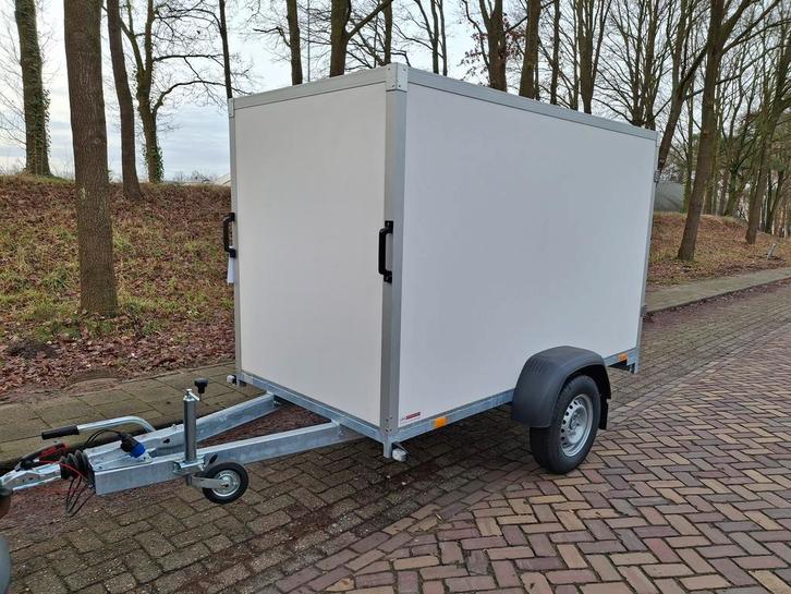 DEMO-actie!! Gesloten aanhangwagen 250x130x150 geremd 1350kg, Auto diversen, Aanhangers en Bagagewagens, Nieuw, Ophalen