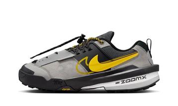 Nike Zegamadome SP sacai Matte Silver Yellow beschikbaar voor biedingen