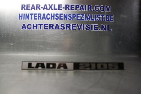 Lada 2105 embleem met plakstrip. (Emblemen, Overig) (Overig), Auto-onderdelen, Carrosserie en Plaatwerk, Nieuw, Lada, Verzenden