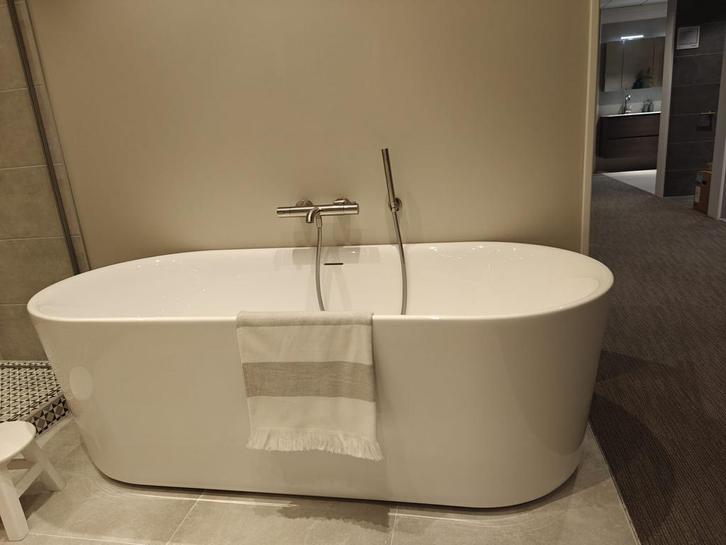Showmodel vrijstaand bad 180x80cm wit glans - 0005, Doe-het-zelf en Verbouw, Sanitair, Bad, Nieuw, Ophalen
