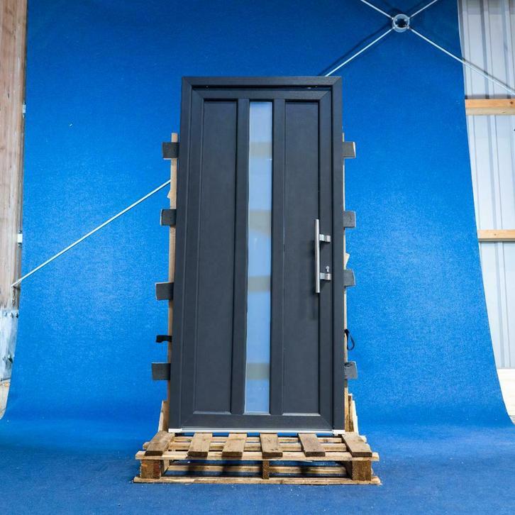 Kunstof Kunststof voordeur buitendeur 93 met kozijn, Doe-het-zelf en Verbouw, Deuren en Horren, Nieuw, 100 tot 120 cm, Glas, Hout