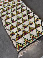 Marokkaans tapijt, bohemien decor, klein vintage Berber, Huis en Inrichting, Nieuw