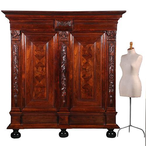 Majestieuze en zeer verfijnde rankenkast ca 1800 No331520, Antiek en Kunst, Antiek | Meubels | Kasten, Ophalen of Verzenden