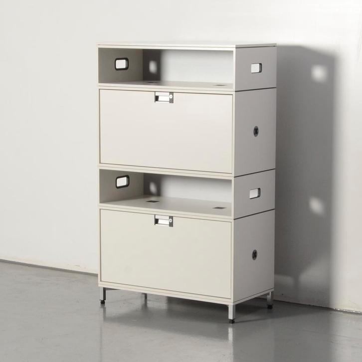 Steelcase draaideurkast, wit, 133 x 80 cm, incl. 2, Huis en Inrichting, Kasten | Roldeurkasten en Archiefkasten, Ophalen of Verzenden