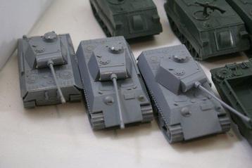 Airfix - Speelgoed tank Tanks trucks Higgings voertuigen beschikbaar voor biedingen