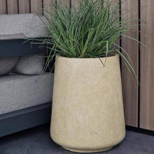Atlas M 37x54 cm Cream, Tuin en Terras, Bloembakken en Plantenbakken, Nieuw, Beton, Rond, Verzenden