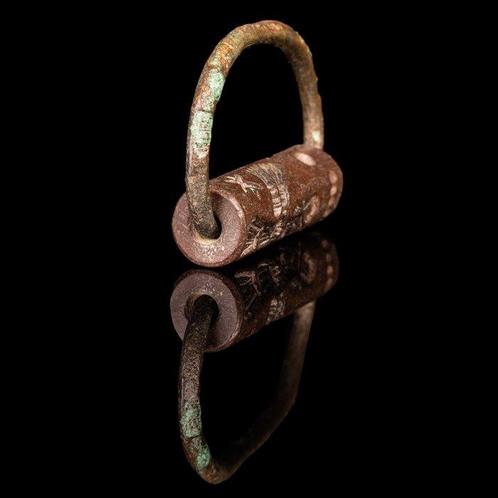 Nabije Oosten Steencilinderzegel met figuurscène en bronzen, Antiek en Kunst, Antiek | Overige Antiek