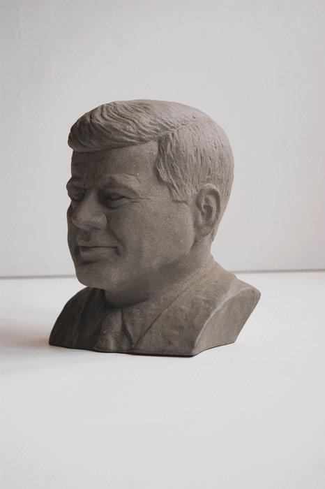 Soholm - Arne Finne - Buste, John F. Kennedy - 18 cm - Klei, Antiek en Kunst, Curiosa en Brocante
