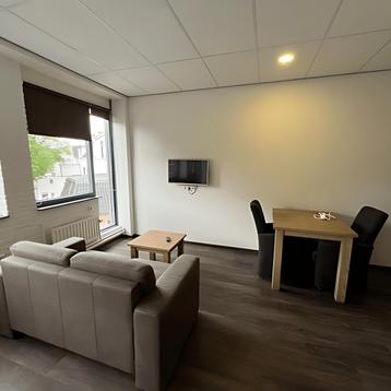 Gemeubileerde studio inclusief parkeren en wasfaciliteit beschikbaar voor biedingen