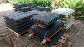 Muurafdekker 15 cm breed grijs € 19.25 p/m beschikbaar voor biedingen