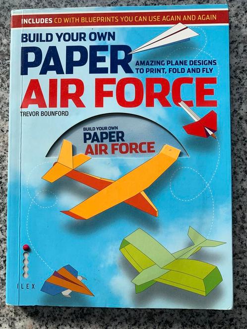 Build your own paper air force  (Trevor Bounford), Boeken, Hobby en Vrije tijd, Scrapbooking en Knutselen, Gelezen, Verzenden