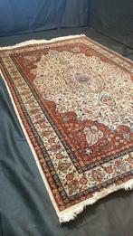 Vloerkleed - 248 cm - 138 cm, Huis en Inrichting, Stoffering | Tapijten en Kleden, Nieuw