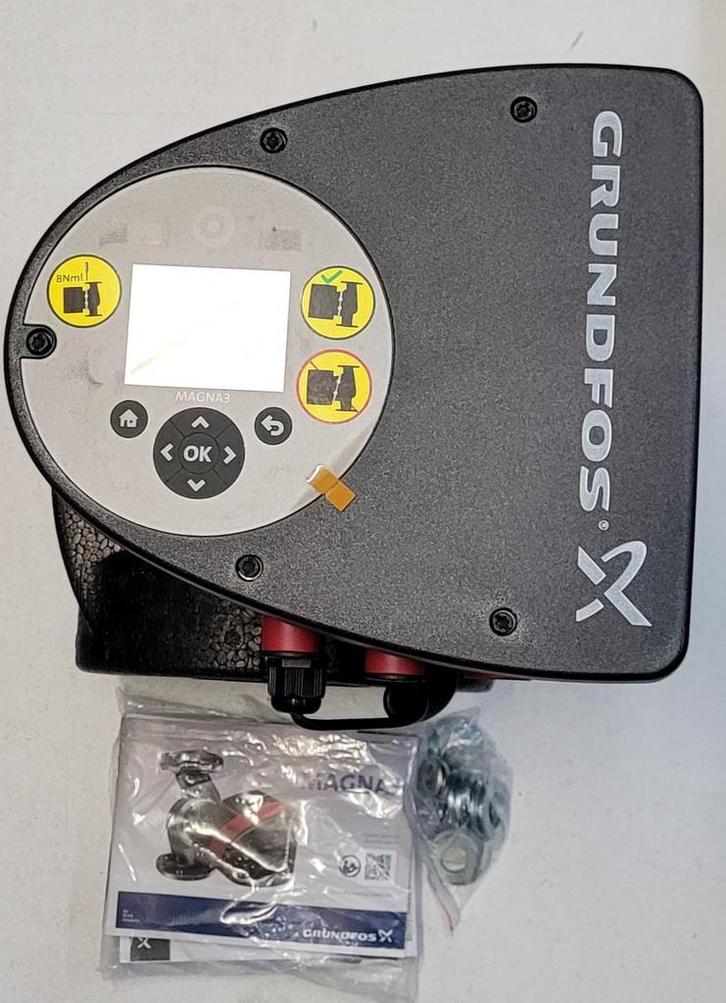 GRUNDFOS POMP MAGNA3 40-100-F220 NIEUW 97924269, Doe-het-zelf en Verbouw, Verwarming en Radiatoren, Nieuw, Ophalen of Verzenden