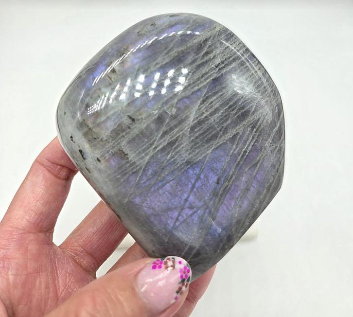 Labradoriet Paars ( zie filmpje), Verzamelen, Mineralen en Fossielen, Ophalen of Verzenden