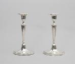 Twee zilveren kandelaars, Engeland (1918)