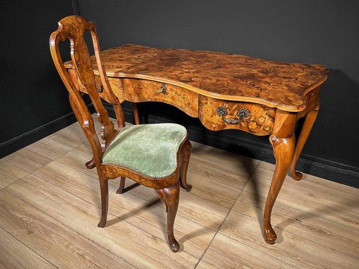 Bureau (2) - Hout - Nederlands bureau en Nederlandse stoel., Antiek en Kunst, Antiek | Overige Antiek