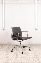 Vitra - Charles Eames, Ray Eames - Bureaustoel - Leder,