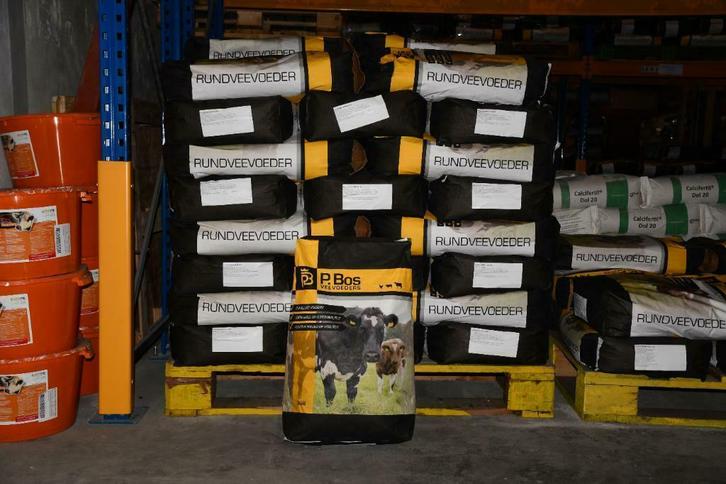 KOEIEN, KALVEREN EN VLEESVEEBROK kwaliteitsvoer voor rundvee, Dieren en Toebehoren, Runderen