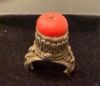 Antico anello beduino Yemenita - Zilver en koraal - Jemen -, Antiek en Kunst